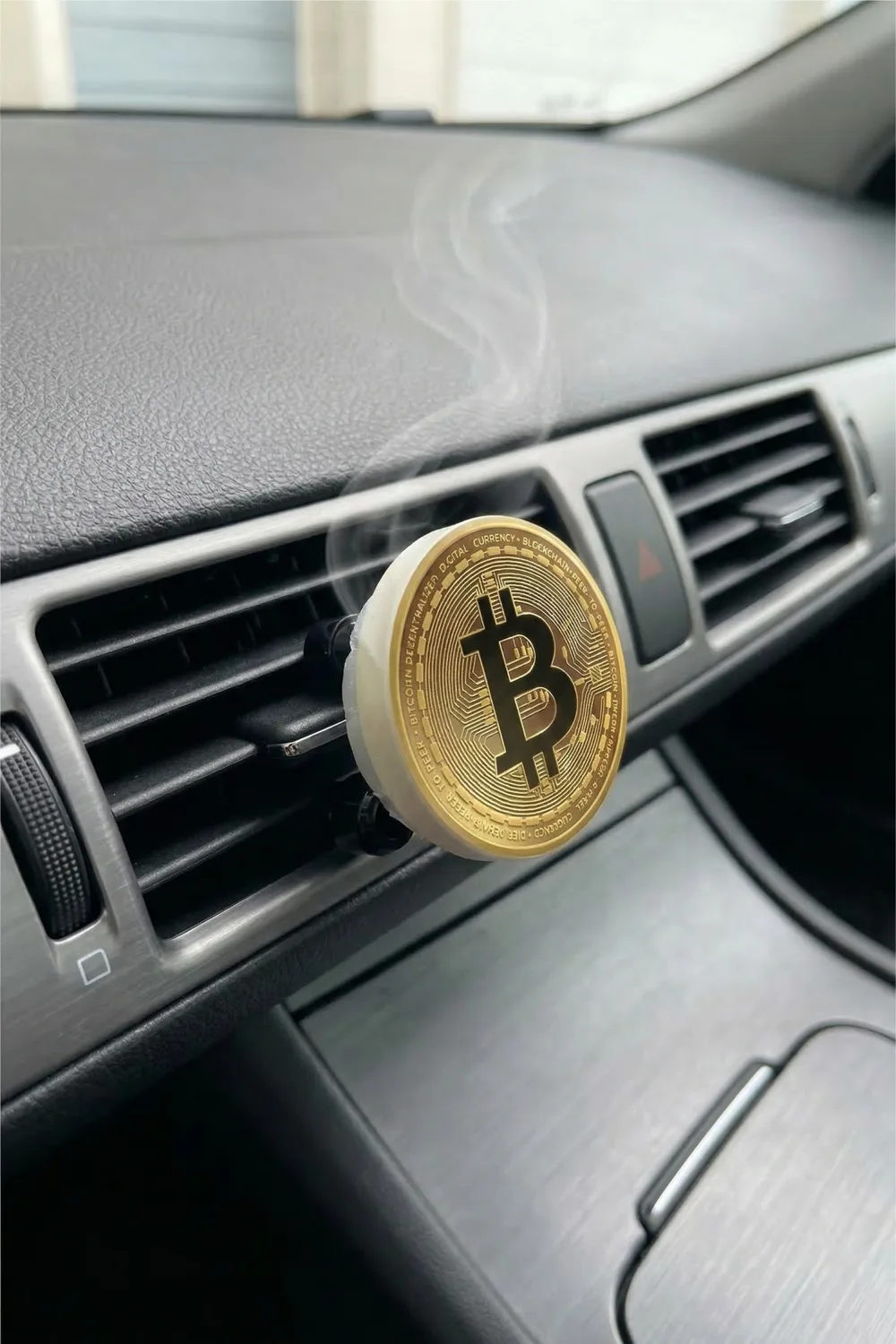 Bitcoin Yuvarlak Fan Oto Kokusu — görsel 2
